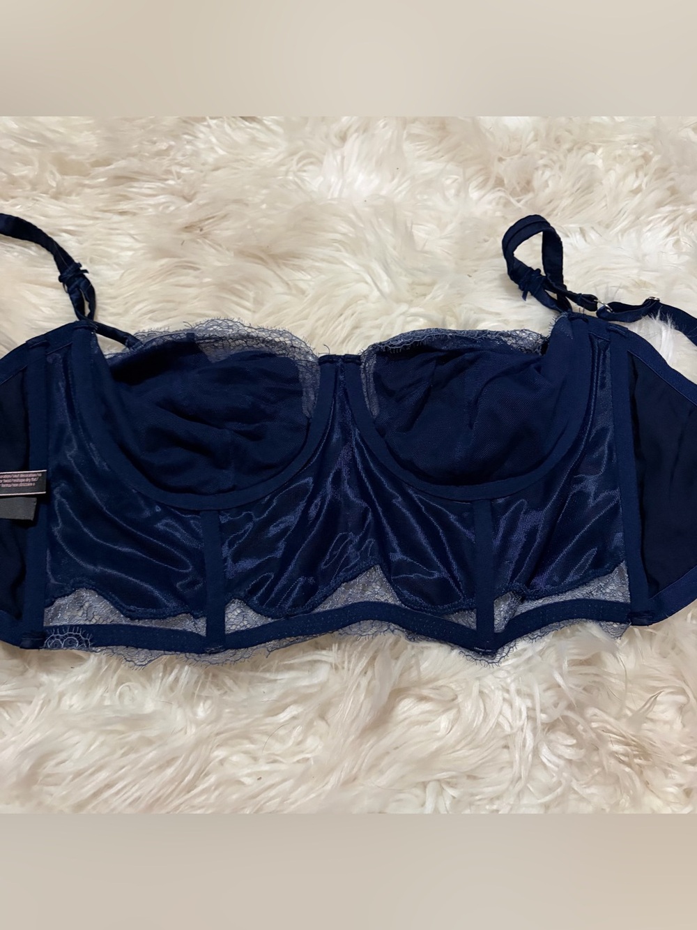 Victoria’s Secret navy blue lace bra size 36DD - Picture 3 of 4